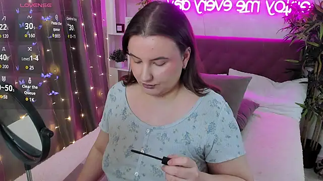 FeralPeach online show from 02-05-26, 06:40