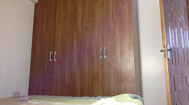 Snapshot of Rose_berry chatting on 01-25-25, 09:26 Rose berry online show from 01-25-25, 09:26