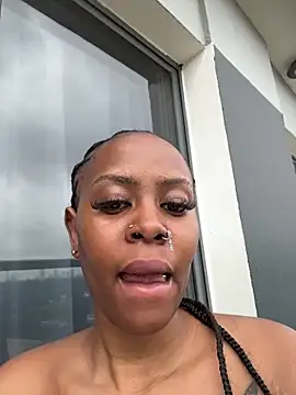 Snapshot of Rose_berry chatting on 10-04-25, 07:17 Rose berry online show from 10-04-25, 07:17