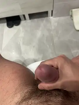 Snapshot of -Manu-85 chatting on 11-27-25, 08:22 -Manu-85 online show from 11-27-25, 08:22