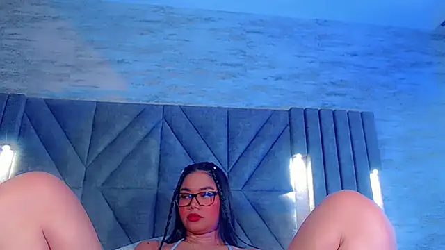 JasmineMoore online show from 06-19-26, 09:29