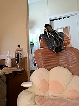 SafeinouterSpace online show from 09-18-25, 04:36