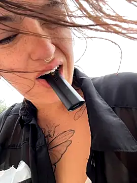 SafeinouterSpace online show from 10-09-25, 05:22