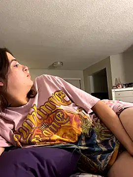 SafeinouterSpace online show from 11-08-25, 10:04