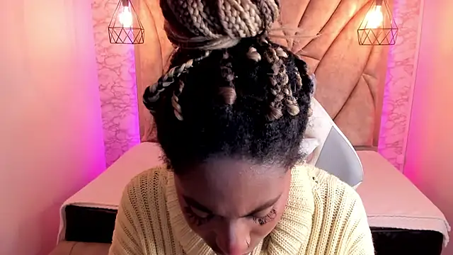 Queen perla  online show from 02-23-25, 03:02