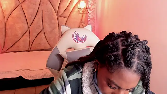 Queen perla  online show from 03-12-25, 10:39