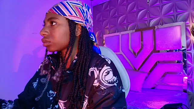 Queen perla  online show from 04-23-26, 12:15