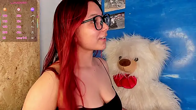 Snapshot of samantha-black chatting on 11-18-25, 01:11 samantha-black online show from 11-18-25, 01:11