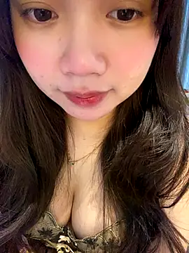 Snapshot of Hotellinh12 chatting on 11-01-25, 06:26 Hotellinh12 online show from 11-01-25, 06:26