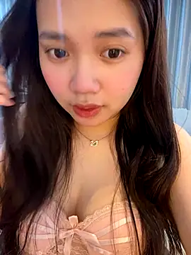 Snapshot of Hotellinh12 chatting on 11-03-25, 07:20 Hotellinh12 online show from 11-03-25, 07:20