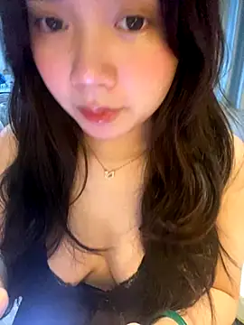 Snapshot of Hotellinh12 chatting on 11-07-25, 03:23 Hotellinh12 online show from 11-07-25, 03:23