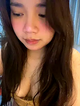 Snapshot of Hotellinh12 chatting on 12-01-25, 05:07 Hotellinh12 online show from 12-01-25, 05:07