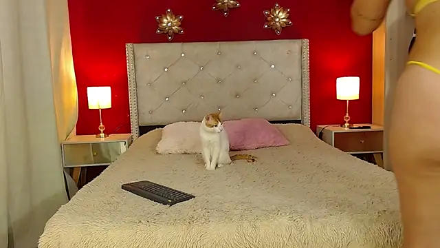 Kim and Mia online show from 03-20-26, 03:50