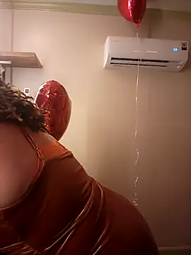 Milfshakecafe online show from 02-15-25, 04:14