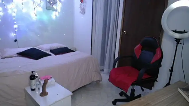 vanessalat online show from 11-20-25, 11:59