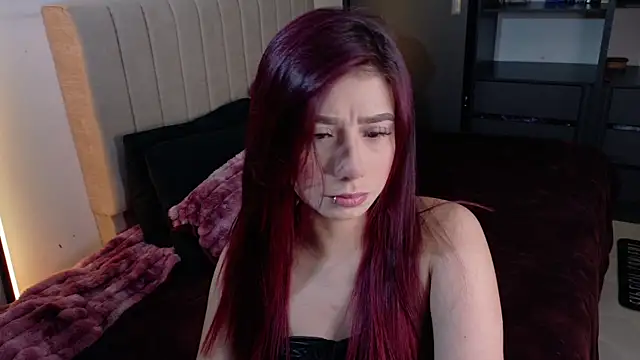 Snapshot of Your_rosalie chatting on 05-16-26, 04:09 Your rosalie online show from 05-16-26, 04:09