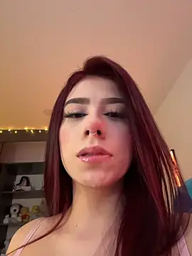 Snapshot of Your_rosalie chatting on 06-17-26, 10:32 Your rosalie online show from 06-17-26, 10:32