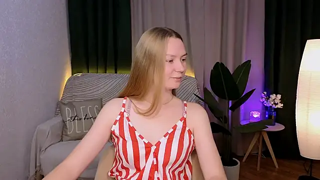 CarolynCohen   online show from 12-03-24, 02:03