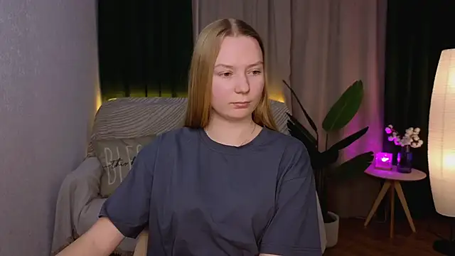 CarolynCohen   online show from 01-19-25, 04:54