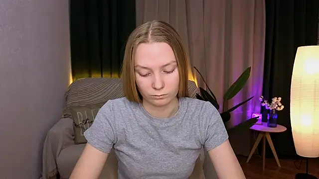 CarolynCohen   online show from 01-24-25, 01:56