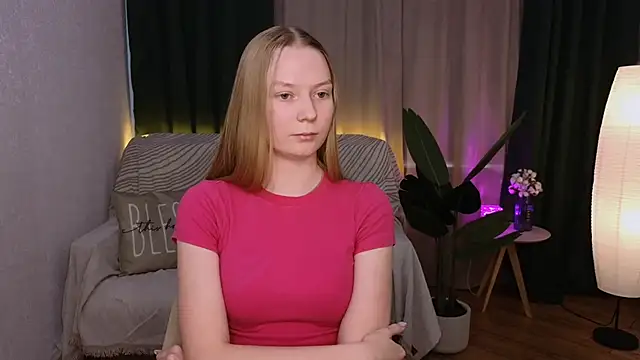 CarolynCohen   online show from 02-24-25, 08:17