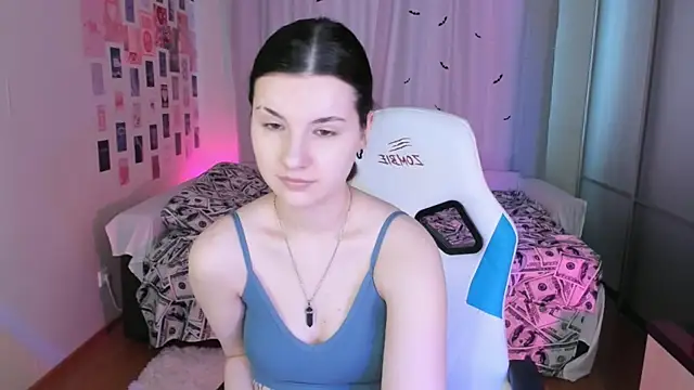 Vanessa Verona online show from 03-22-25, 05:39