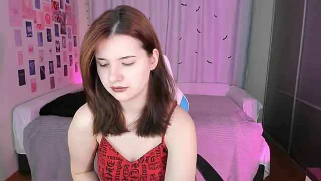 Vanessa Verona online show from 12-14-25, 05:02