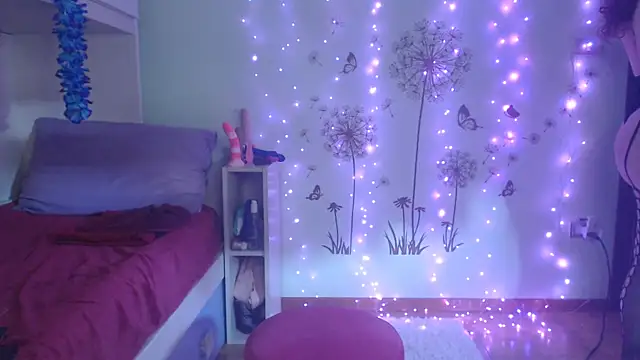 Snapshot of peachgirlmartyna chatting on 01-04-25, 01:53 peachgirlmartyna online show from 01-04-25, 01:53