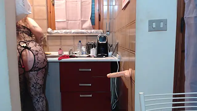 Snapshot of peachgirlmartyna chatting on 02-11-25, 06:55 peachgirlmartyna online show from 02-11-25, 06:55