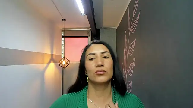 GiaFox  online show from 02-26-25, 06:32