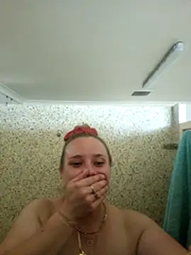 Off the Lesh online show from 12-22-25, 08:06