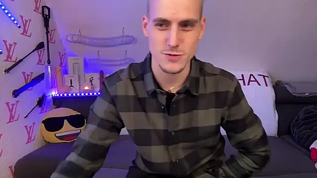 Cookieboy88 online show from 02-13-26, 04:25