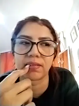 Snapshot of AriaRusso chatting on 02-01-25, 11:37 AriaRusso online show from 02-01-25, 11:37