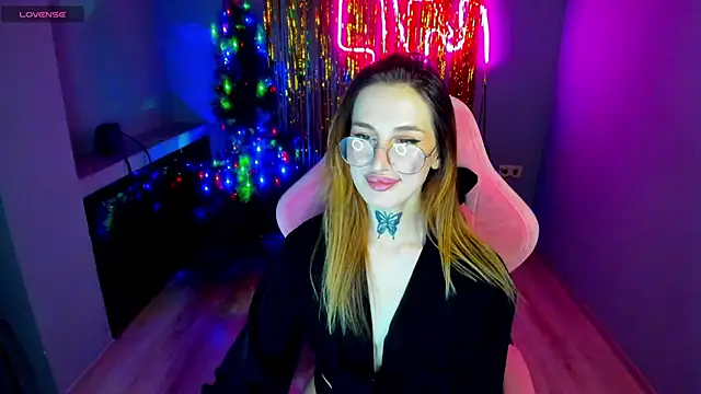 Snapshot of your_tora chatting on 01-02-25, 01:30 your tora online show from 01-02-25, 01:30