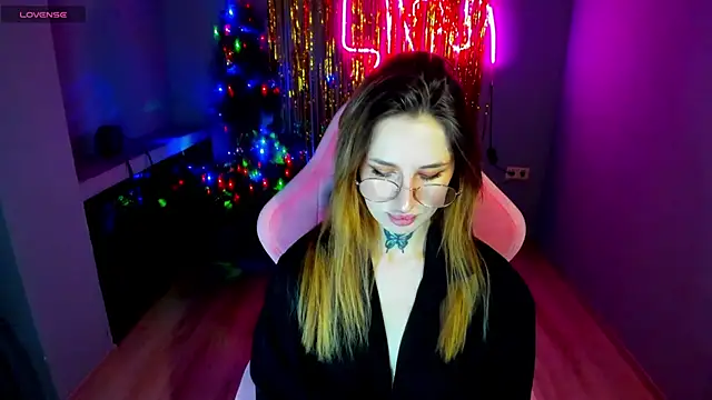 Snapshot of your_tora chatting on 01-04-25, 10:05 your tora online show from 01-04-25, 10:05