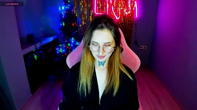 Snapshot of your_tora chatting on 01-04-25, 01:10 your tora online show from 01-04-25, 01:10