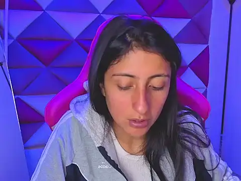 Snapshot of Cameron_cutte chatting on 11-04-25, 08:52 Cameron cutte online show from 11-04-25, 08:52