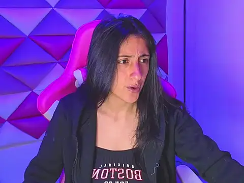 Snapshot of Cameron_cutte chatting on 11-20-25, 03:18 Cameron cutte online show from 11-20-25, 03:18