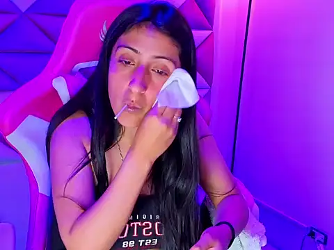 Snapshot of Cameron_cutte chatting on 01-17-26, 03:22 Cameron cutte online show from 01-17-26, 03:22