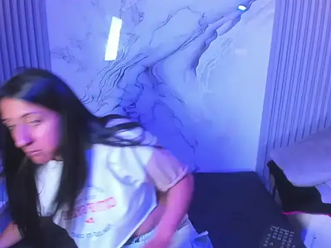 Snapshot of Cameron_cutte chatting on 02-27-26, 03:17 Cameron cutte online show from 02-27-26, 03:17