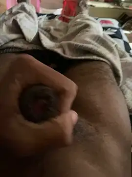 Snapshot of Tamil_Paiyan_99 chatting on 12-16-24, 05:49 Tamil Paiyan 99 online show from 12-16-24, 05:49