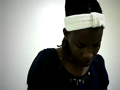 Pierra77 online show from 10-03-25, 07:05