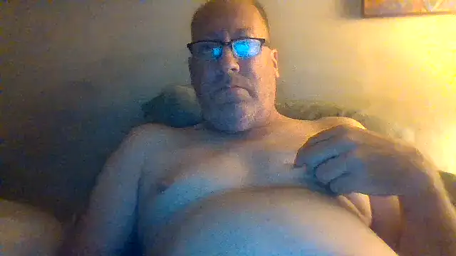 Snapshot of hornyrich69 chatting on 03-07-25, 09:51 hornyrich69 online show from 03-07-25, 09:51