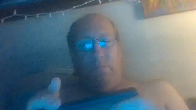 Snapshot of hornyrich69 chatting on 10-12-25, 04:33 hornyrich69 online show from 10-12-25, 04:33