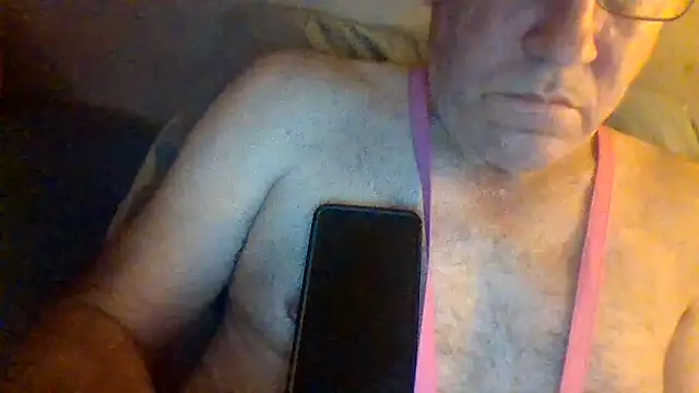 Snapshot of hornyrich69 chatting on 02-01-26, 07:40 hornyrich69 online show from 02-01-26, 07:40