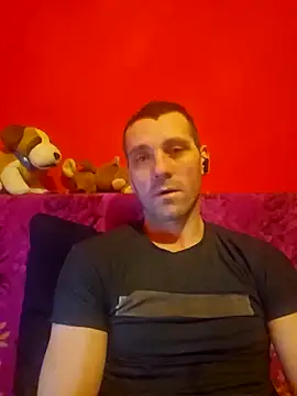 Snapshot of Aian09 chatting on 02-12-25, 03:18 Aian09 online show from 02-12-25, 03:18