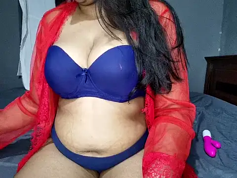 Snapshot of Loveshash1 chatting on 03-16-25, 04:41 Loveshash1 online show from 03-16-25, 04:41