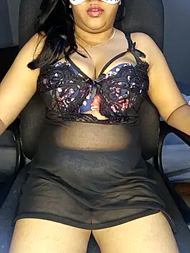 Snapshot of Loveshash1 chatting on 10-20-25, 05:41 Loveshash1 online show from 10-20-25, 05:41
