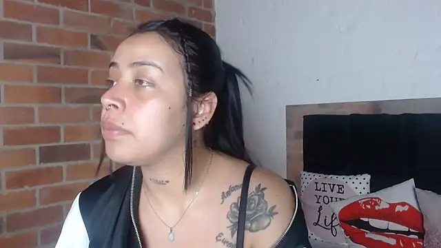 Snapshot of salome__hills1 chatting on 01-15-26, 07:50 salome hills1 online show from 01-15-26, 07:50