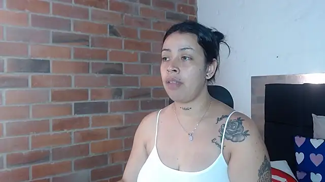 Snapshot of salome__hills1 chatting on 02-26-26, 03:33 salome hills1 online show from 02-26-26, 03:33